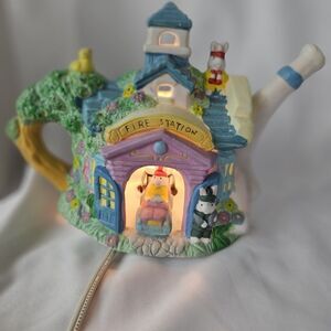 Rabbit Firefighter Lamp Town Bunny Teapot Corded Electric Easter Fire Dept VTG